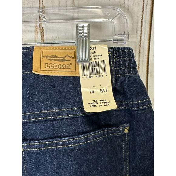 NWT L.L. Bean Double Comfort Waist Dark Wash Jeans - Picture 6 of 7